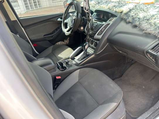 Ford Focus 2011 image 2