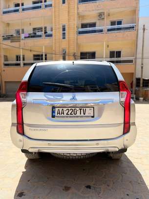 Mitsubishi pajero sport 2020 manuel 5 vitesses 7 p lass 44 image 2