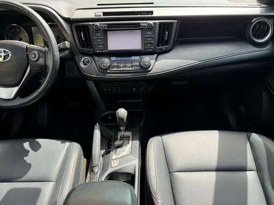 Toyota Rav4 2018 image 7