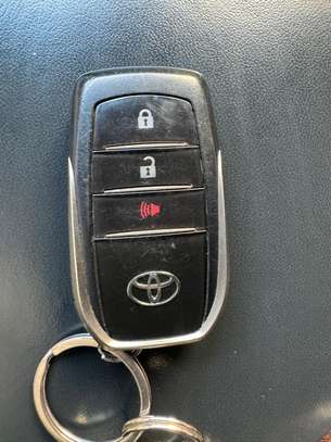 Toyota Land Cruiser 2018 image 10