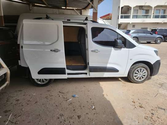 Peugeot partner  2019 image 3