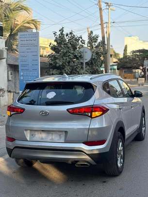 HYUNDAI TUCSON 2017 image 12