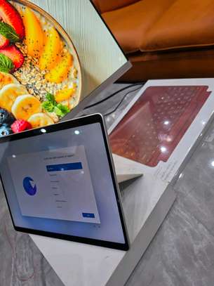 Microsoft surface pro Snapdragon image 3