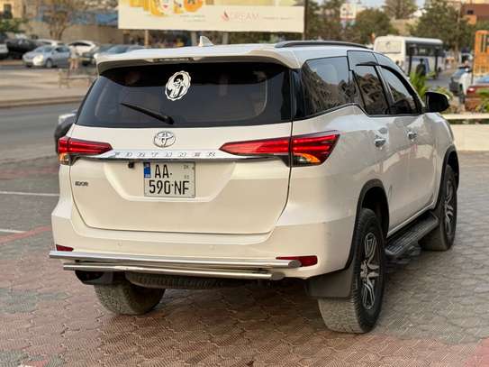 Toyota fortuner 2018 image 5