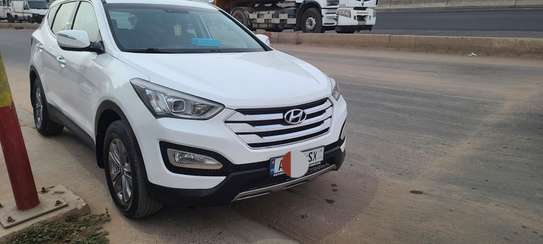 Hyundai Santa Fe 4x4 blanc SUV spacieux image 3