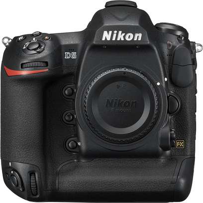 Nikon D5 image 1