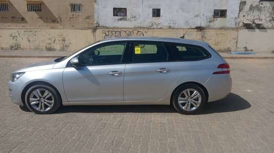 Peugeot 308 2016 image 9
