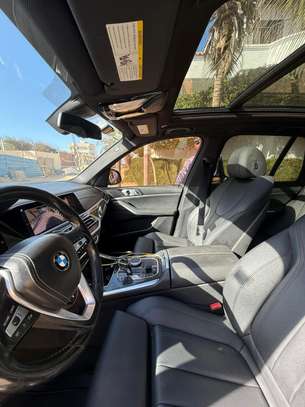 Bmw x5 Anne 2019 full options image 10