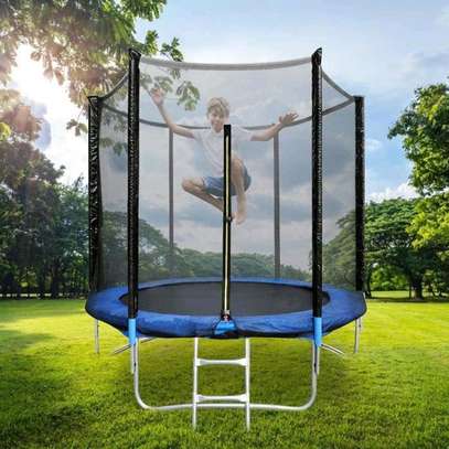 Trampoline 8 enfants image 1