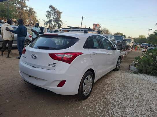 Hyundai Elantra GT 2016 image 14