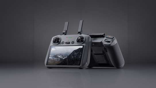 DJI AIR 3 FLY MORE COMBO image 1