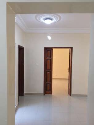 Luxueux appartement F3 haut standing à louer à Dakar plateau image 13