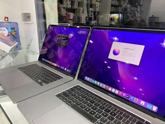 MacBook Pro 16 pouces i7 32Go 512Go SSD image 5