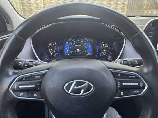 HYUNDAI SANTA FE 2019 image 3
