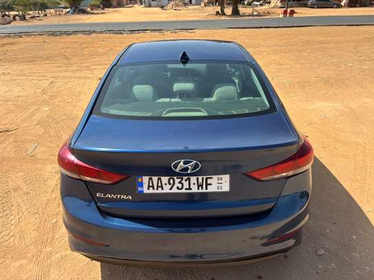Hyundai Elantra 2017 image 2