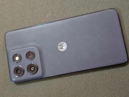Motorola G86 5G 256GB 12GB ram image 1