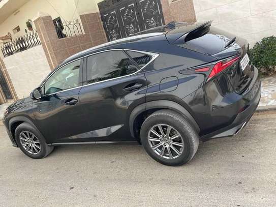 Lexus NX300  2018 image 9