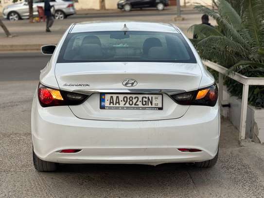 Hyundai Sonata image 8