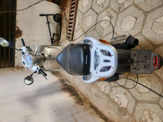 Moto scooter venant à vendre image 3