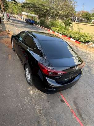 Mazda 3 2016 image 9