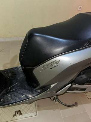 Vente Honda SH 125 venant avec ses papiers image 4