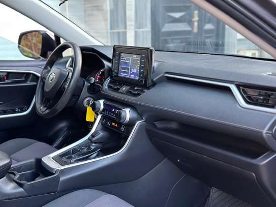 Toyota rav4 4 2019 image 3