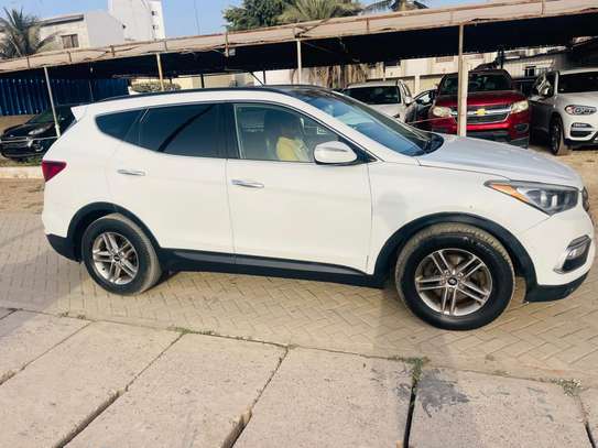 HYUNDAI SANTA FE 2018 image 3