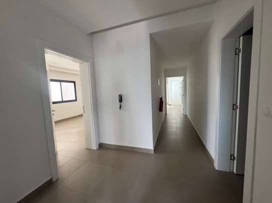 Appartement neuf à louer à Mermoz El Tonn 3 chambres image 6