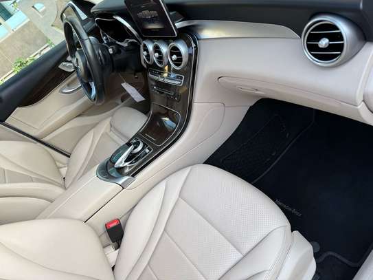 Mercedes GLC 300 sport 2018 image 7