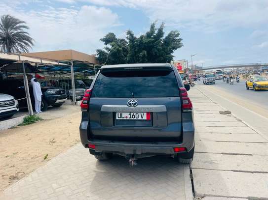 TOYOTA LAND CRUISER 2019 image 4