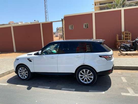 Range Rover sport image 5
