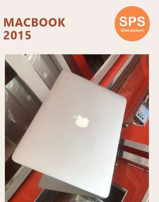 MacBook 2015 I5 image 1