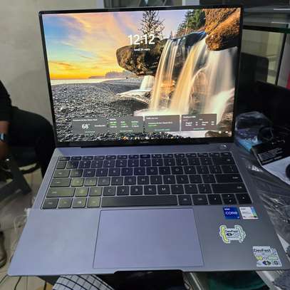 Huawei matebook X pro 2023 i7 image 10
