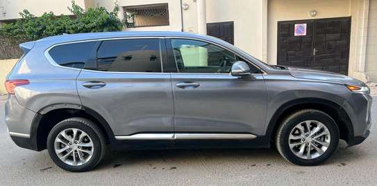 Hyundai Santafe 2019 image 5