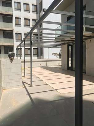 Duplex disponible avec terrasse image 11