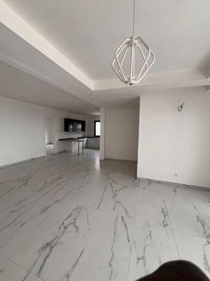 F4 CORNICHE ALMADIES image 6