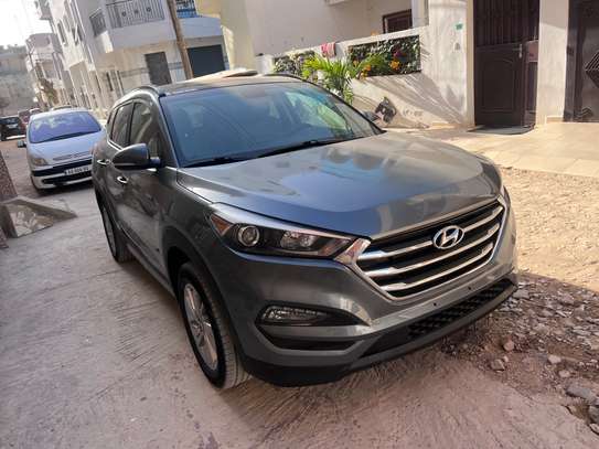 Hyundai Tucson Limited image 3
