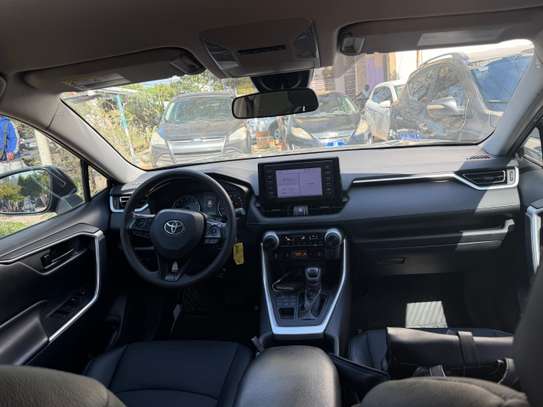 Toyota Rav4 2019 image 9