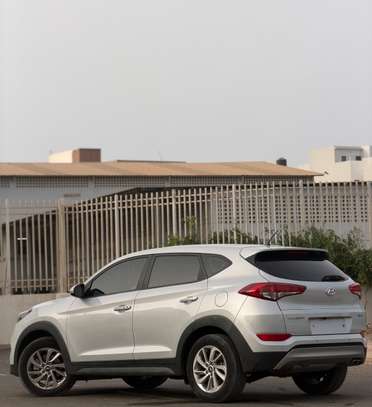 HYUNDAI TUCSON 2017 image 6