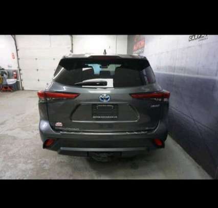 Toyota highlander hybrid 2020 image 4
