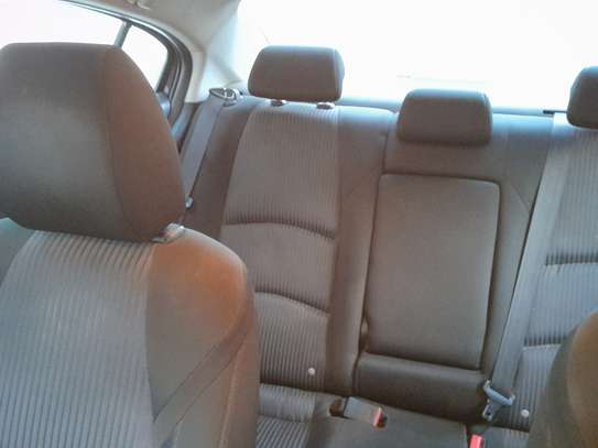 Mazda 3 2014 image 4
