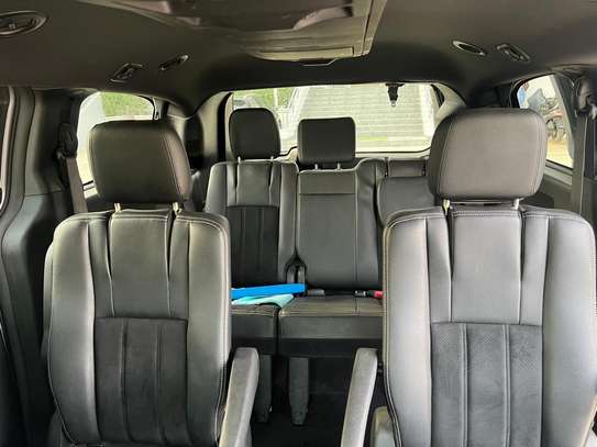 Dodge caravane 2018 location image 7