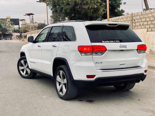JEEP CHEROKEE LIMITED image 13