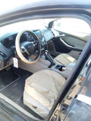 FORD FOCUS 2012 image 8