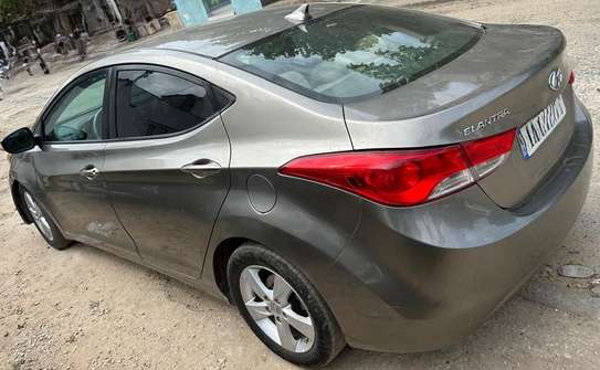 HYUNDAI ELANTRA NOUVEAU MODEL image 3
