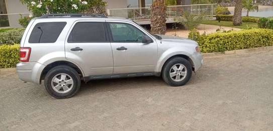 Location ford escape image 5