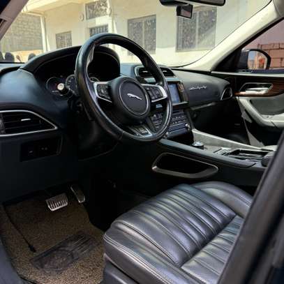 Jaguar E pase année 2018automatique diesel foul option image 5