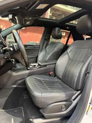 Mercedes gle400 image 4