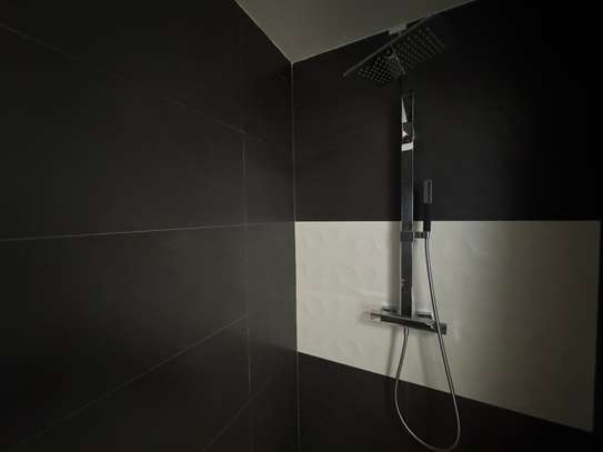 Penthouss à louer aux Almadie King fat image 8