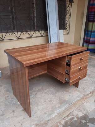 Bureau bois compact haut standing sur commande. image 2